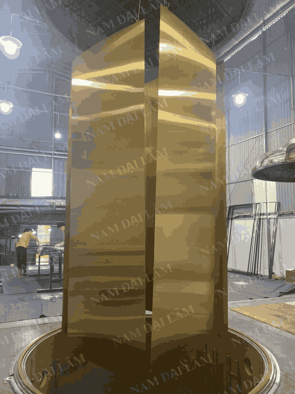 BÁO GIÁ VÀ THI CÔNG ỐP THANG MÁY MẠ PVDUY TÍN, CHẤT LƯỢNG 2 Vì sao nên chọn ốp thang máy mạ PVD?