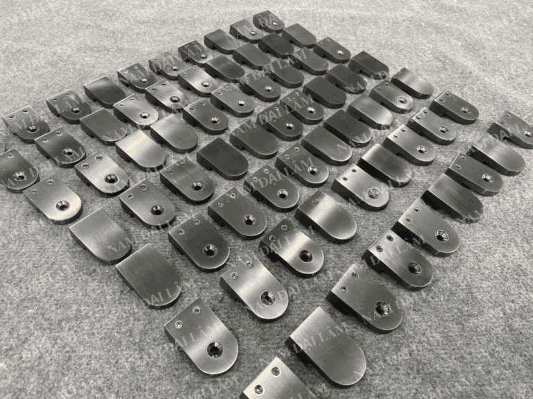 Bản lề và phụ kiện cửa kính mạ PVD