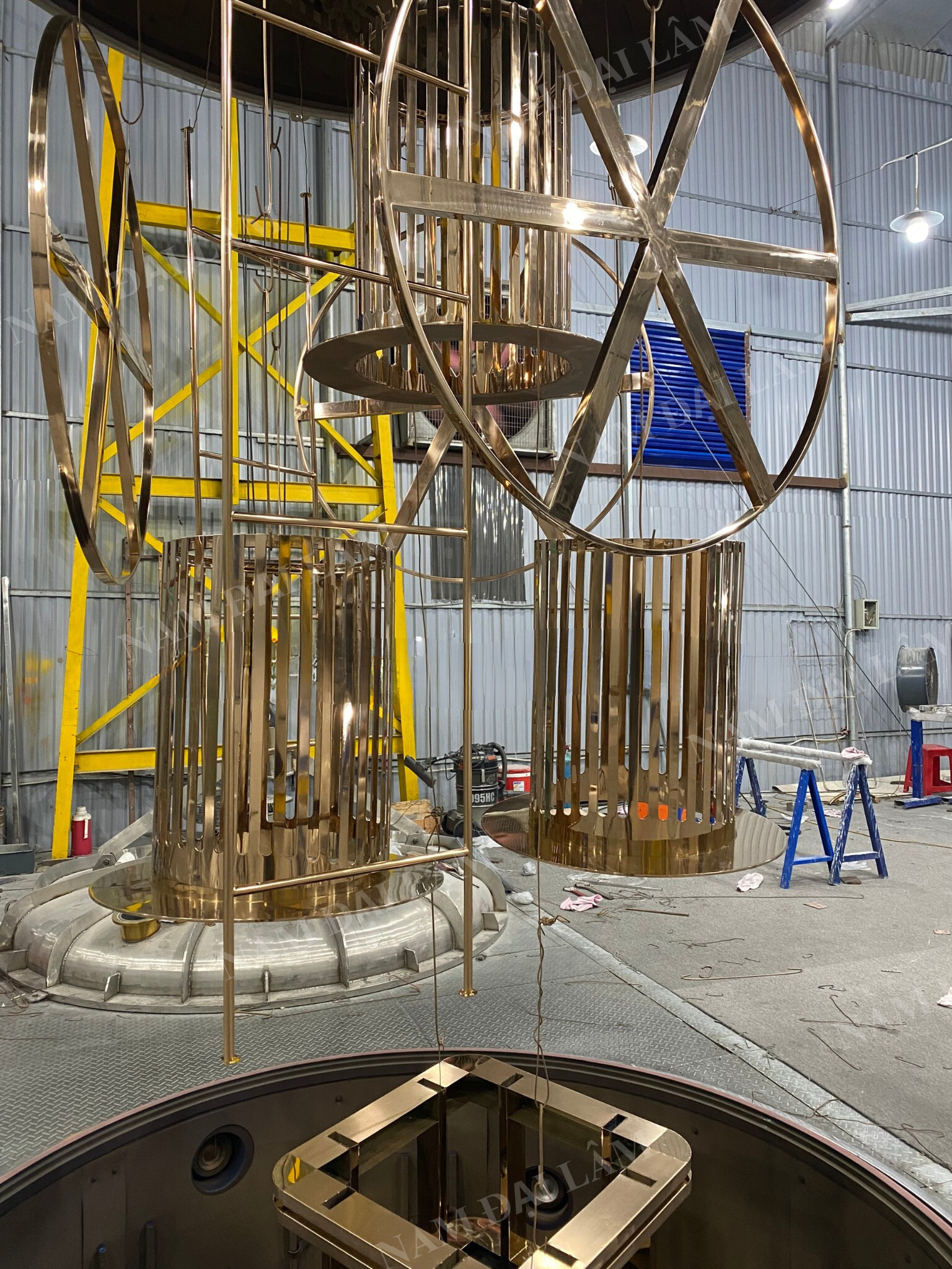 Giải Đáp Các Thắc Mắc Phổ Biến Về Công Nghệ Mạ PVD 2 Mạ PVD Có Thể Áp Dụng Cho Những Vật Liệu Nào?