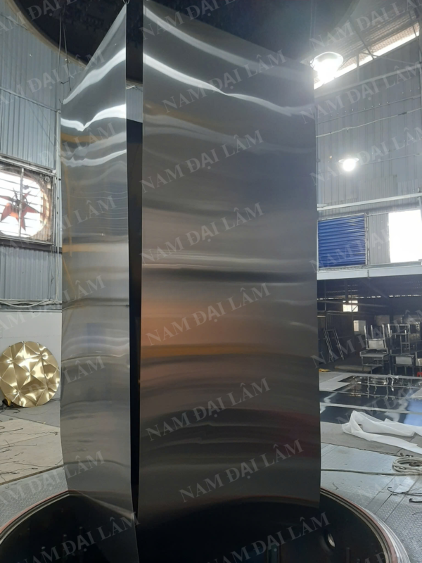 Vì sao tấm ốp inox đen được ưa chuộng trong nội thất hiện đại? 1 Thiet ke chua co ten 11 1