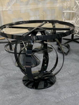 Tại Sao Khung Bàn Mạ Đen Lại Được Yêu Thích?